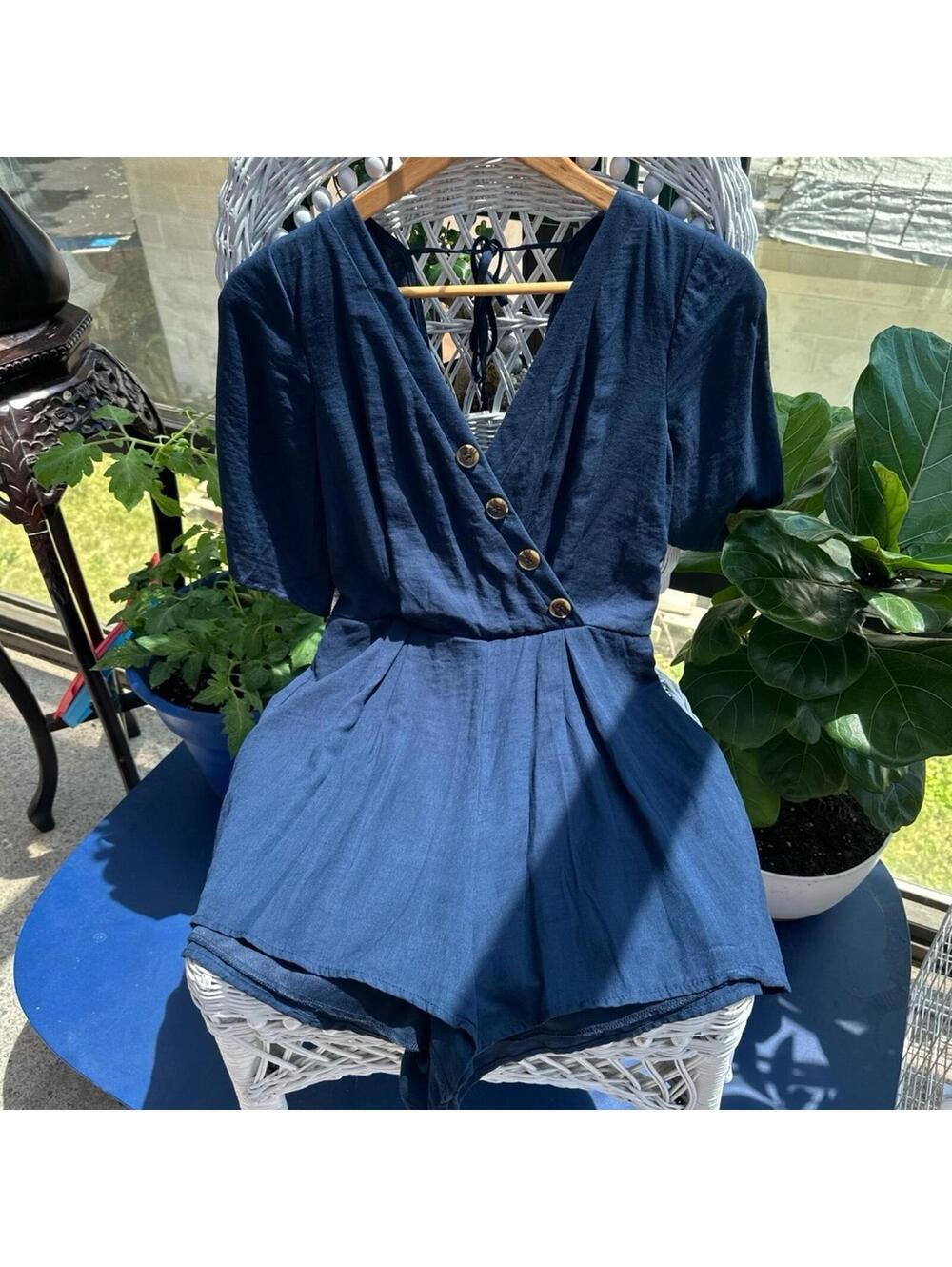 Trixxi Clothing Company Blue Deep V Tie-back Romper Tortoise Buttons Sz. Medium